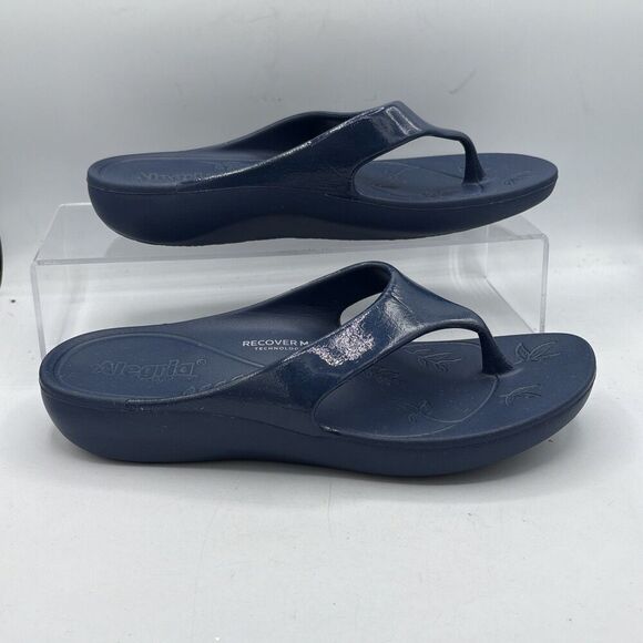 Alegria Ode Women’s Thong Sandals Navy Gloss 9.5-10 Slip On Comfort Arch Support - Picture 2 of 11
